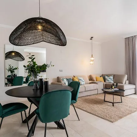 Seaview 2br Penthouse With Terrace & Pool Access Lejlighed *