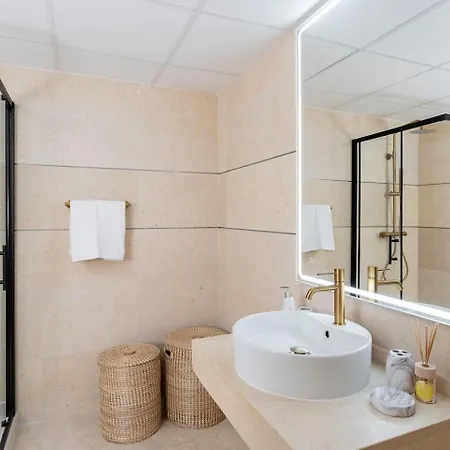 Seaview 2br Penthouse With Terrace & Pool Access Lejlighed Estepona