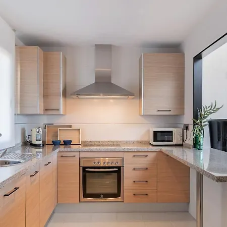 Penthouse Met Geweldig Zeezicht *