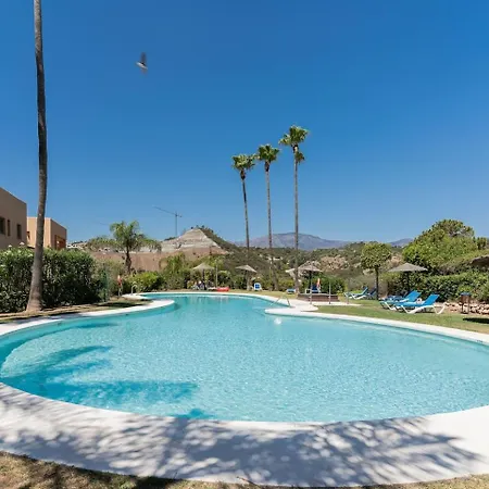 Seaview 2br Penthouse With Terrace & Pool Access Lejlighed Estepona